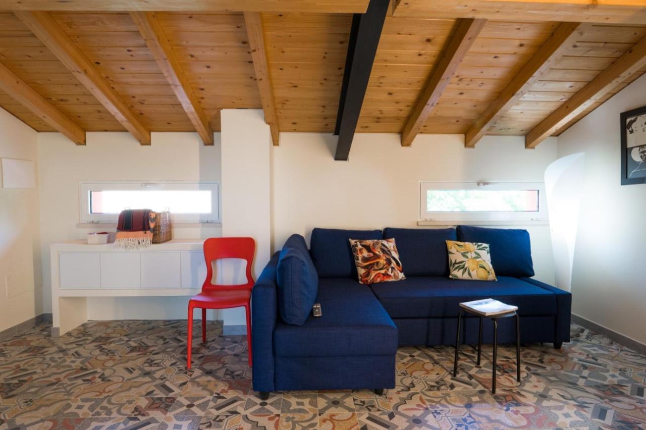 Villa Silvana - Apt Giulia & Michela With Terrace & Parking เปรูจา ภายนอก รูปภาพ