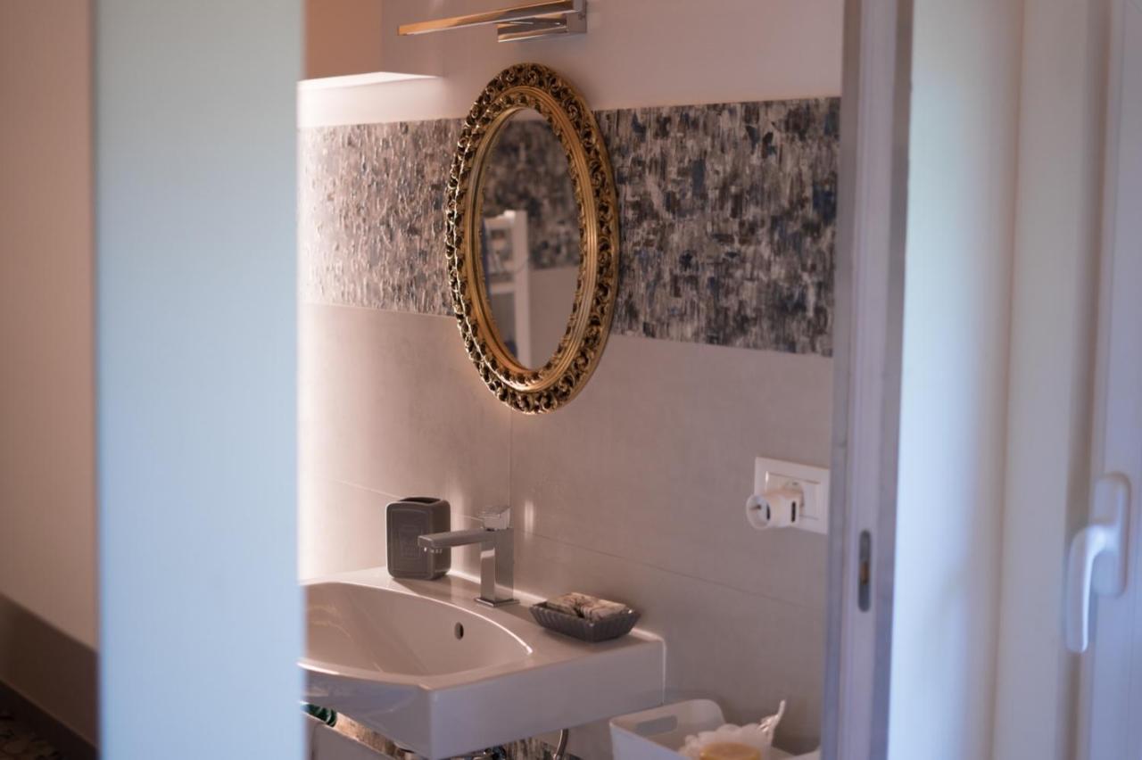 Villa Silvana - Apt Giulia & Michela With Terrace & Parking เปรูจา ภายนอก รูปภาพ