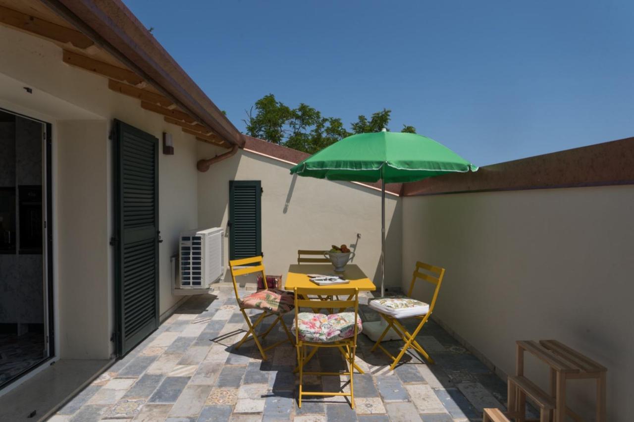 Villa Silvana - Apt Giulia & Michela With Terrace & Parking เปรูจา ภายนอก รูปภาพ